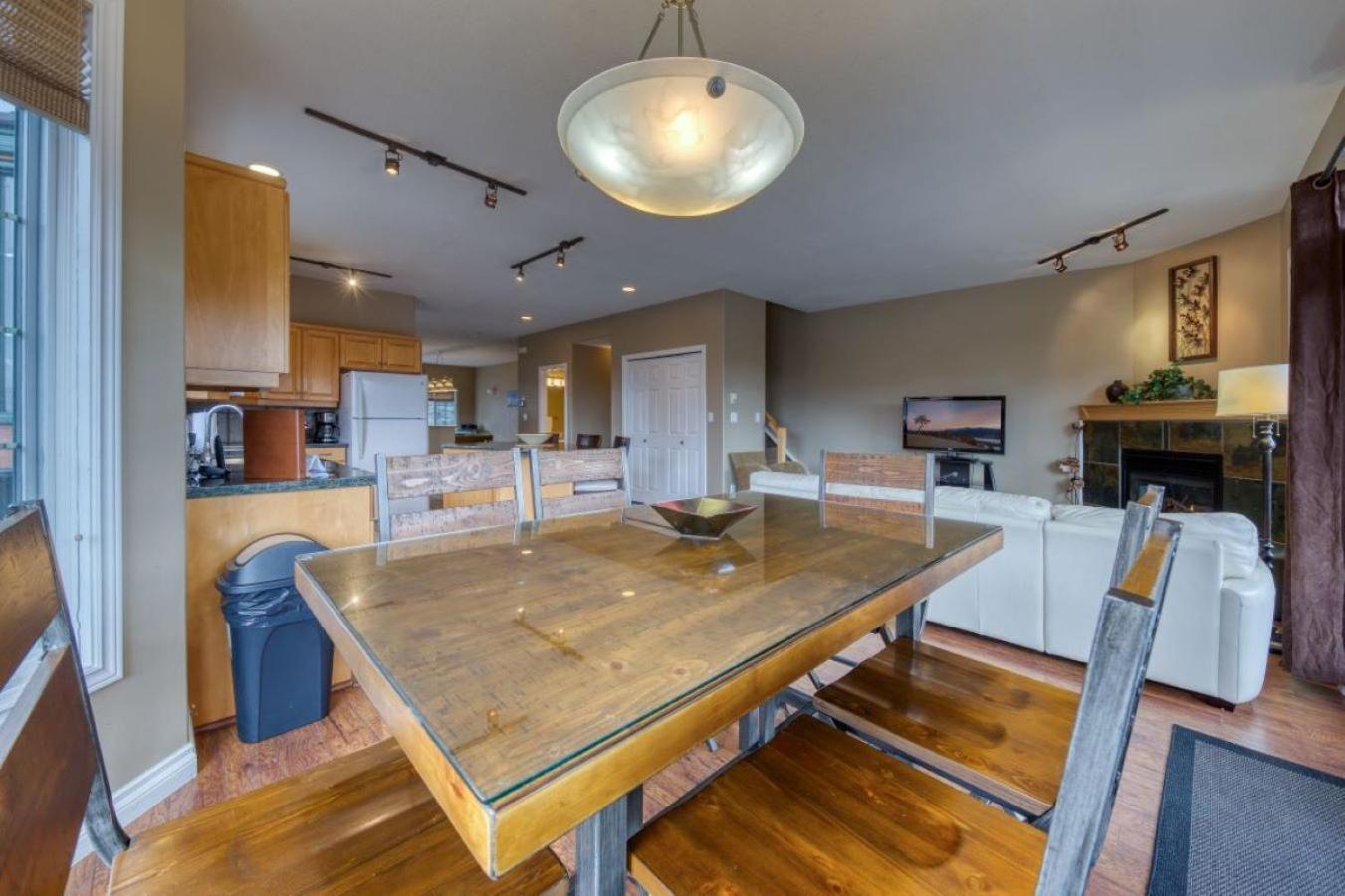 Marble Canyon Apartment *